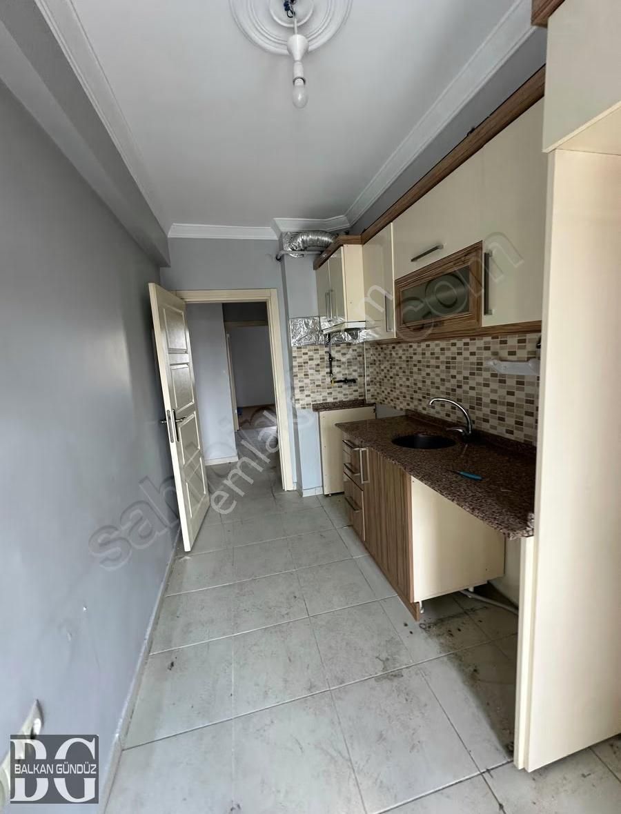 Balkan Gündüz'den Eğitimciler Caddesi Üzerinde Kiralık 2+1 - Görsel 12