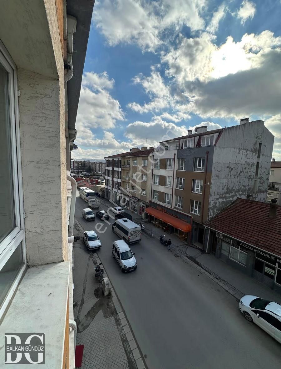 Balkan Gündüz'den Eğitimciler Caddesi Üzerinde Kiralık 2+1 - Görsel 16