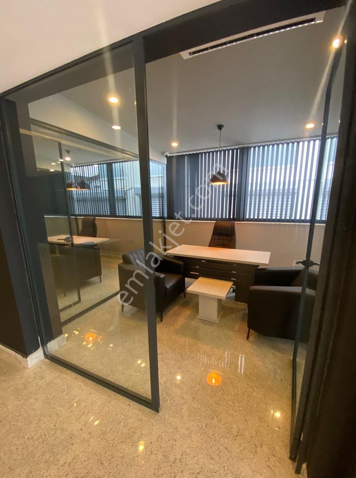 Yeni Emek Kütükçü Köprüsünde Kiralık Ofisler