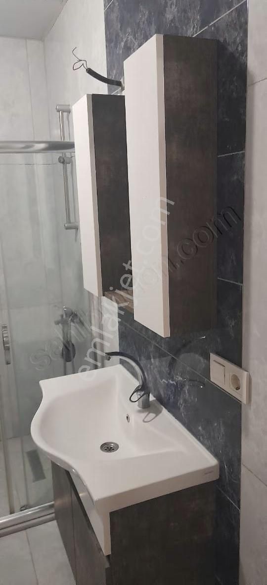 Cumhuriyet Mahallesinin Merkezinde Pazara 100 M Uzaklıkta - Görsel 13