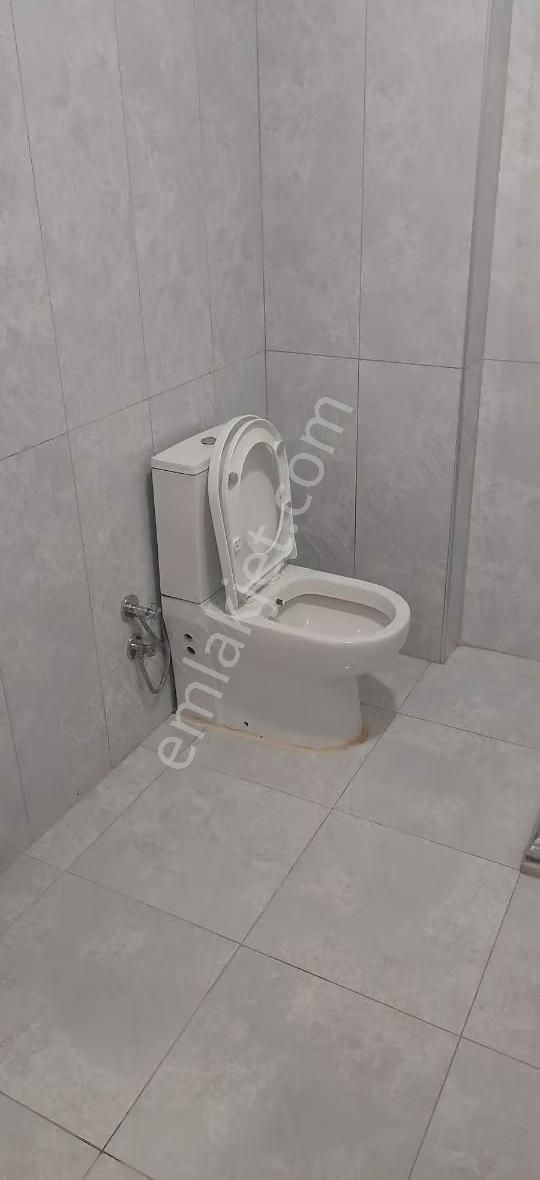 Cumhuriyet Mahallesinin Merkezinde Pazara 100 M Uzaklıkta - Görsel 5