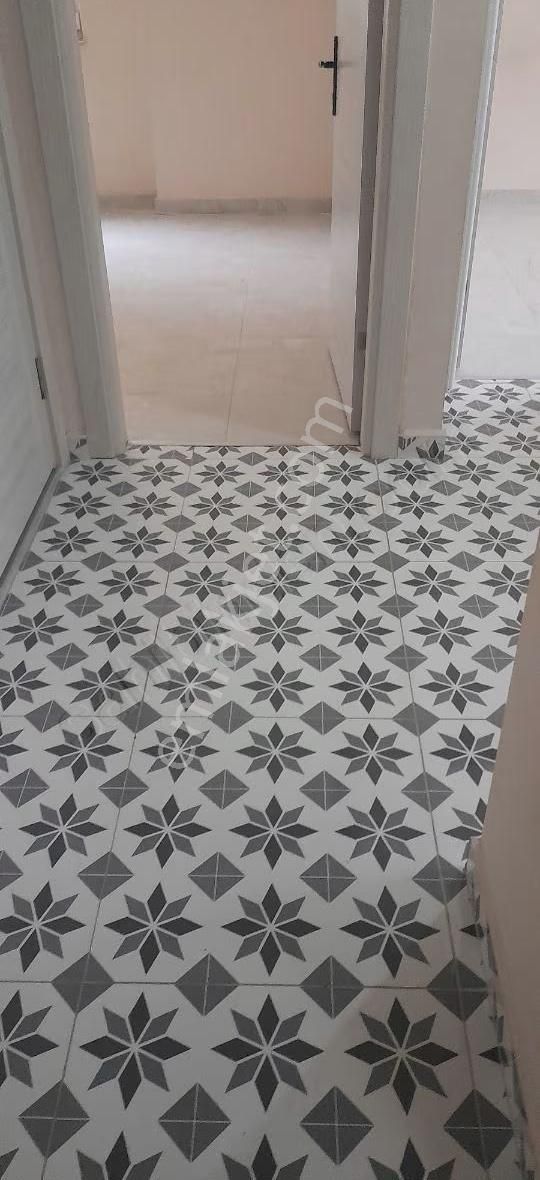 Cumhuriyet Mahallesinin Merkezinde Pazara 100 M Uzaklıkta - Görsel 15