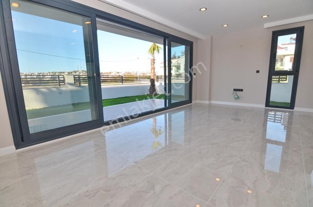 Didim Mavişehirde 3+1 Müstakil Villa - Görsel 15