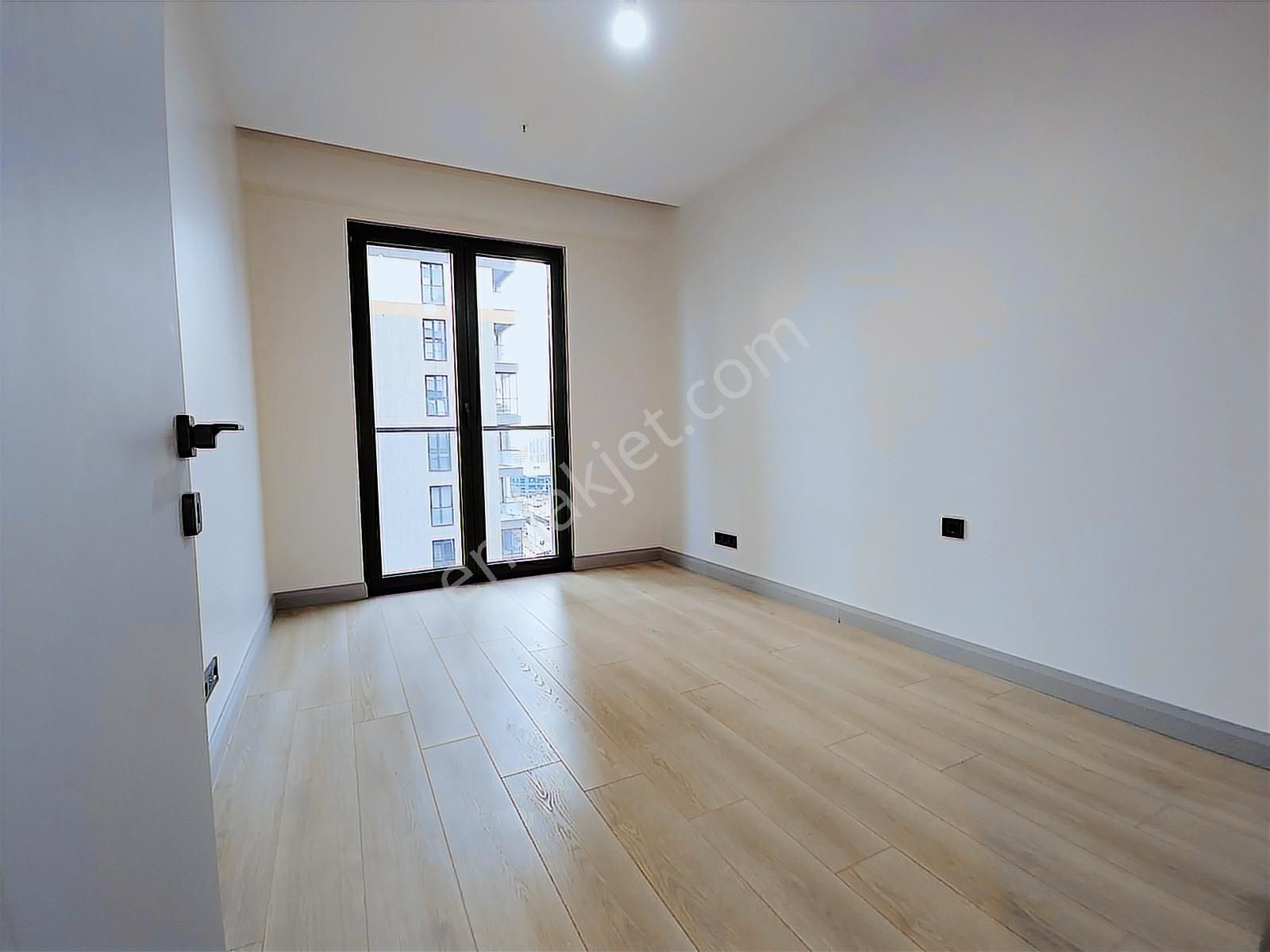 Avrupa Residence Güney Batı Cephe Köşe 3+1 Kiralık Daire - Görsel 14