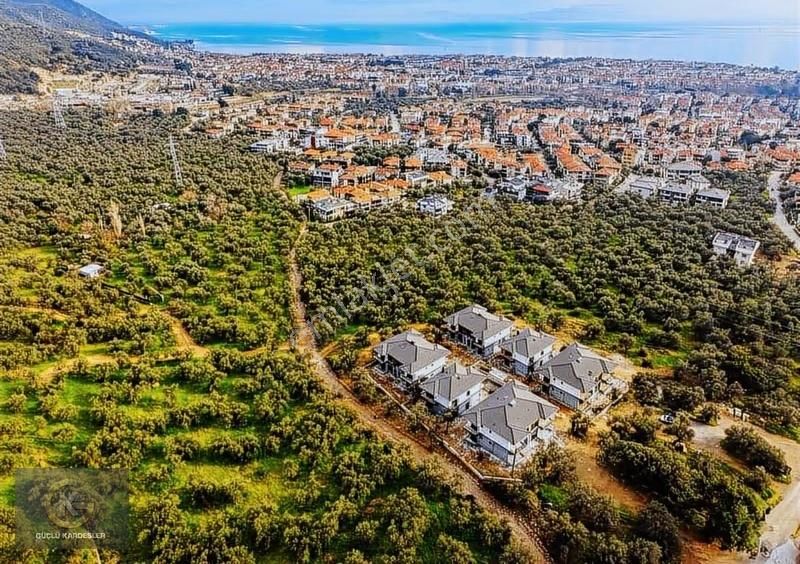 Güçlü Kardeşler Körfezin Yeni Gözdesi Havuzlu 2+1 Daireler - Görsel 8