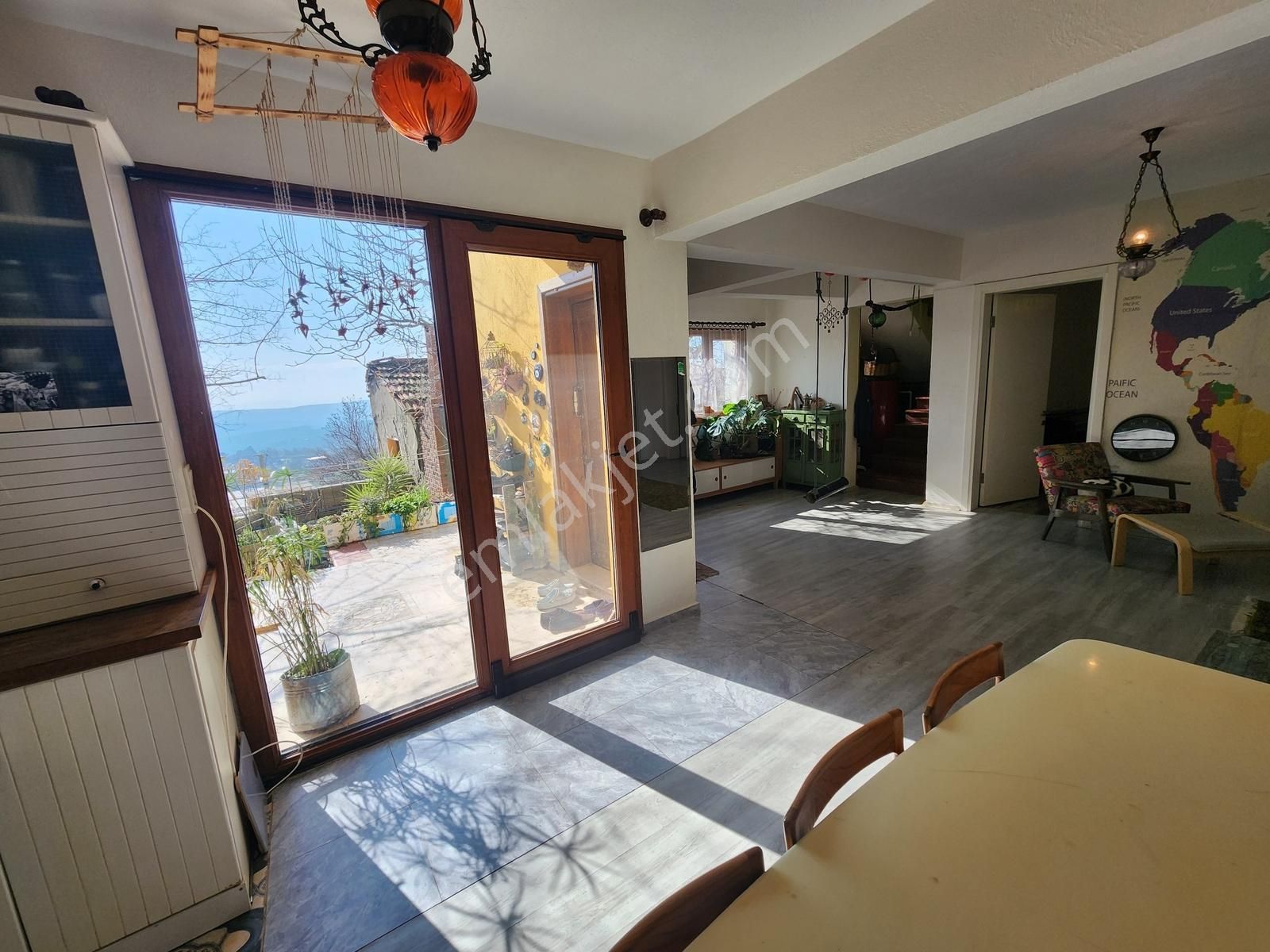 Bornova Yakaköy Merkez Satılık Taş Villa - Görsel 5