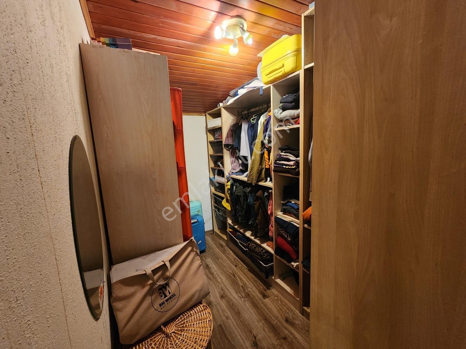 Bornova Yakaköy Merkez Satılık Taş Villa - Görsel 29