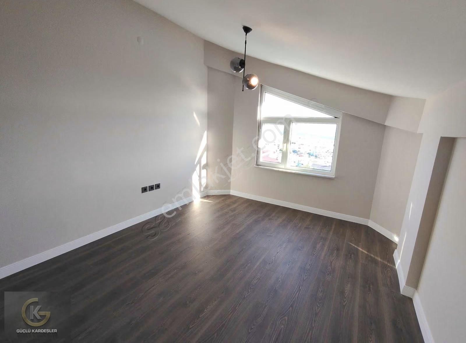 Güçlü Kardeşler Altınolukda Full Manzaralı Fırsat 3+1 Villa - Görsel 25