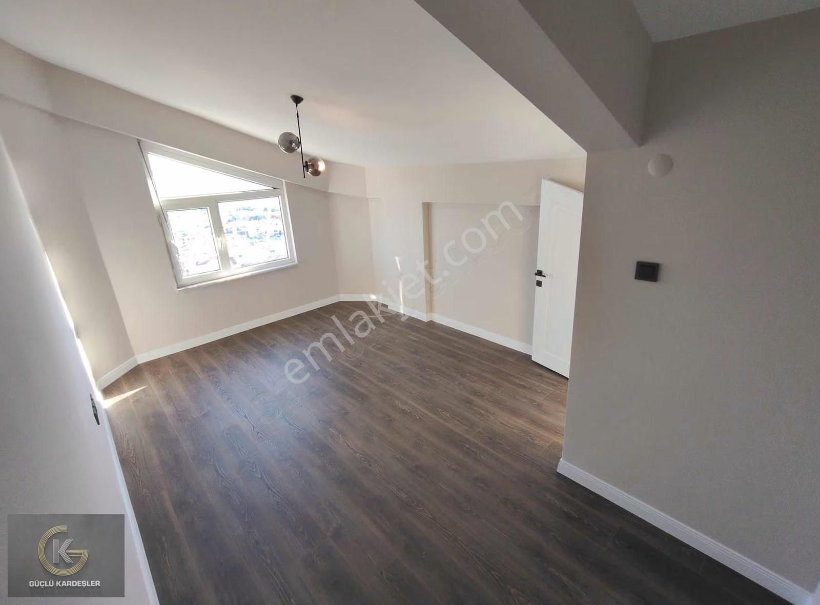 Güçlü Kardeşler Altınolukda Full Manzaralı Fırsat 3+1 Villa - Görsel 5