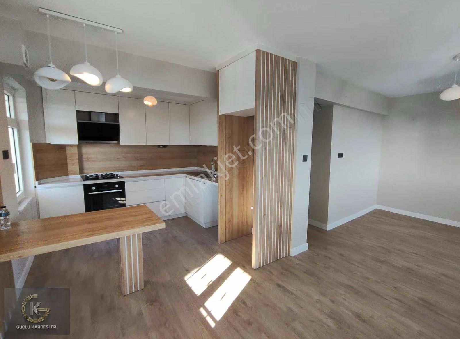 Güçlü Kardeşler Altınolukda Full Manzaralı Fırsat 3+1 Villa - Görsel 27