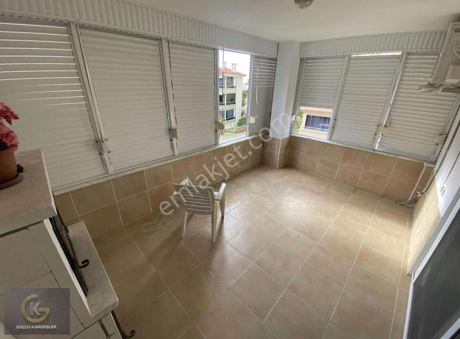 Güçlü Kardeşler Havuzlu Site İçerisinde 3+1 Orta Kat Daire - Görsel 30