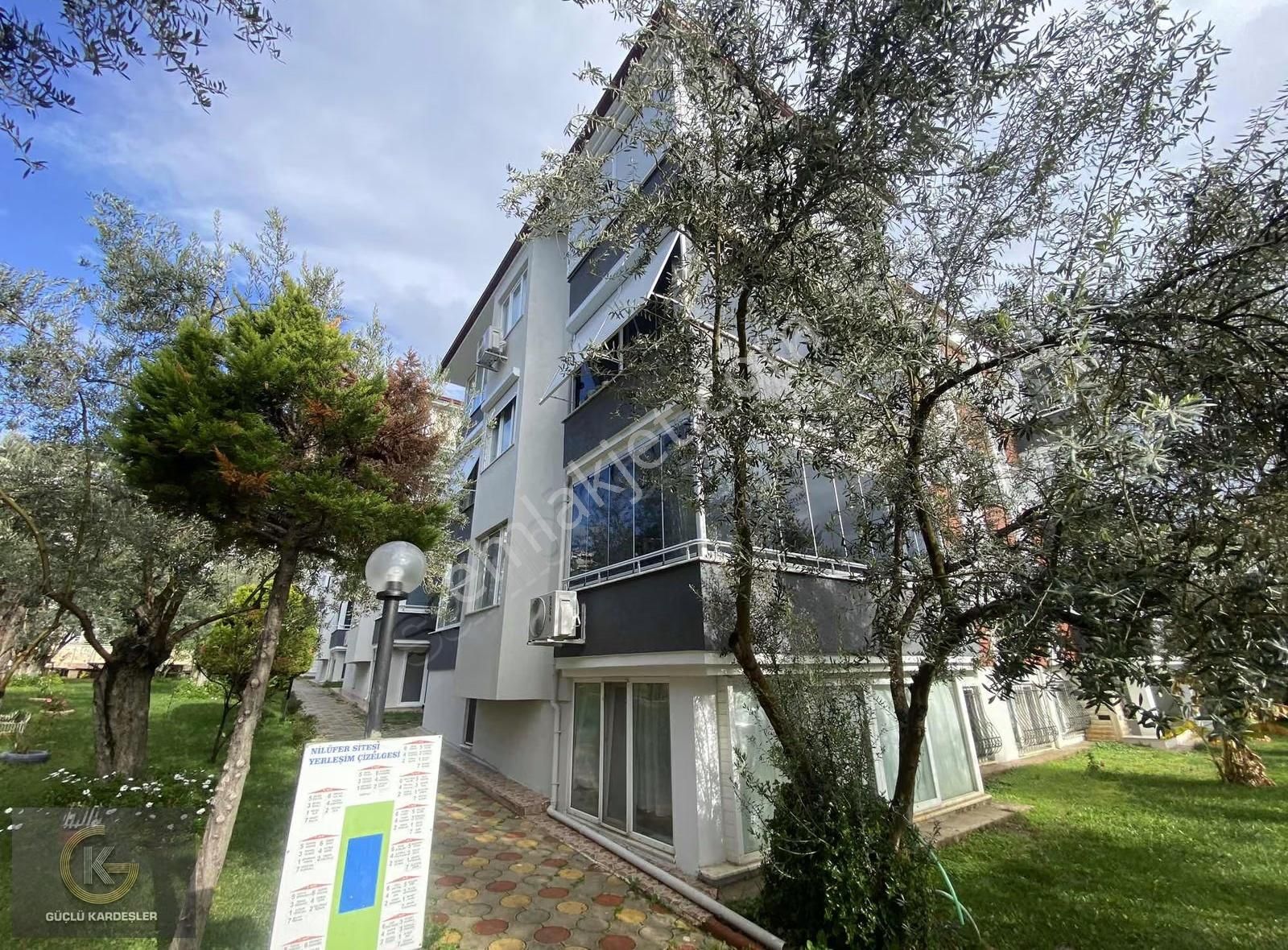 Güçlü Kardeşler Havuzlu Site İçerisinde 3+1 Orta Kat Daire - Görsel 33