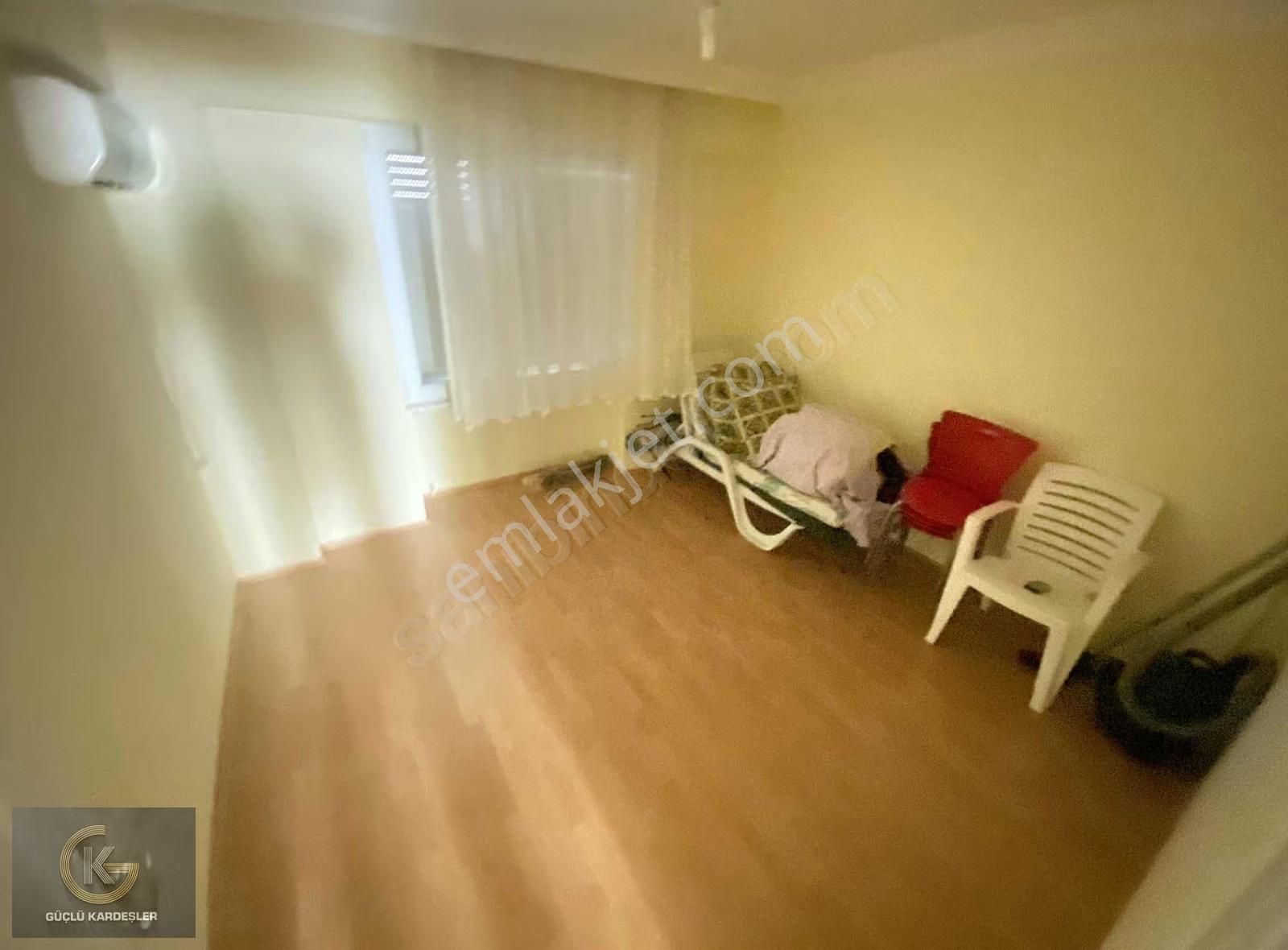 Güçlü Kardeşler Havuzlu Site İçerisinde 3+1 Orta Kat Daire - Görsel 21
