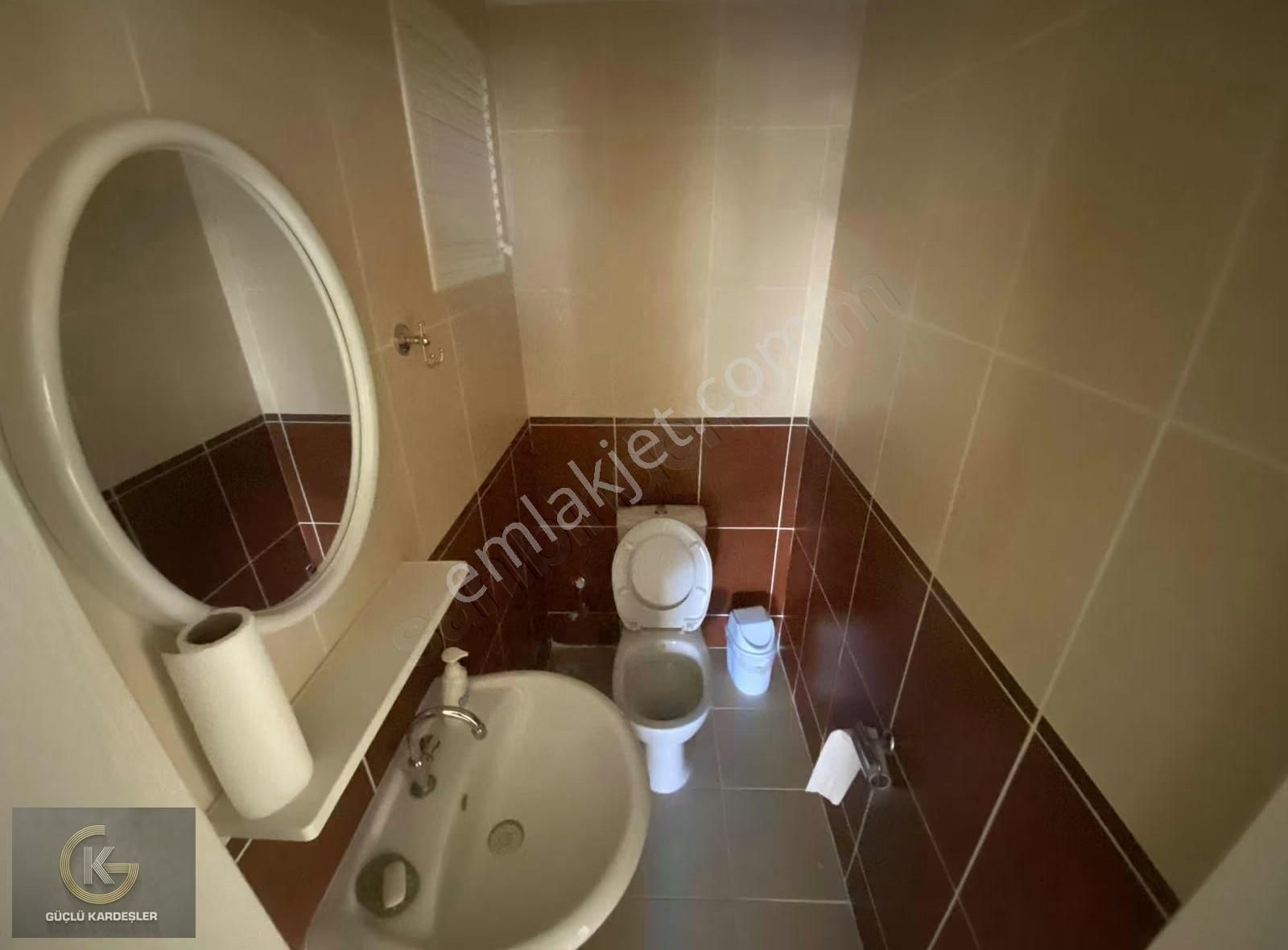 Güçlü Kardeşler Havuzlu Site İçerisinde 3+1 Orta Kat Daire - Görsel 4