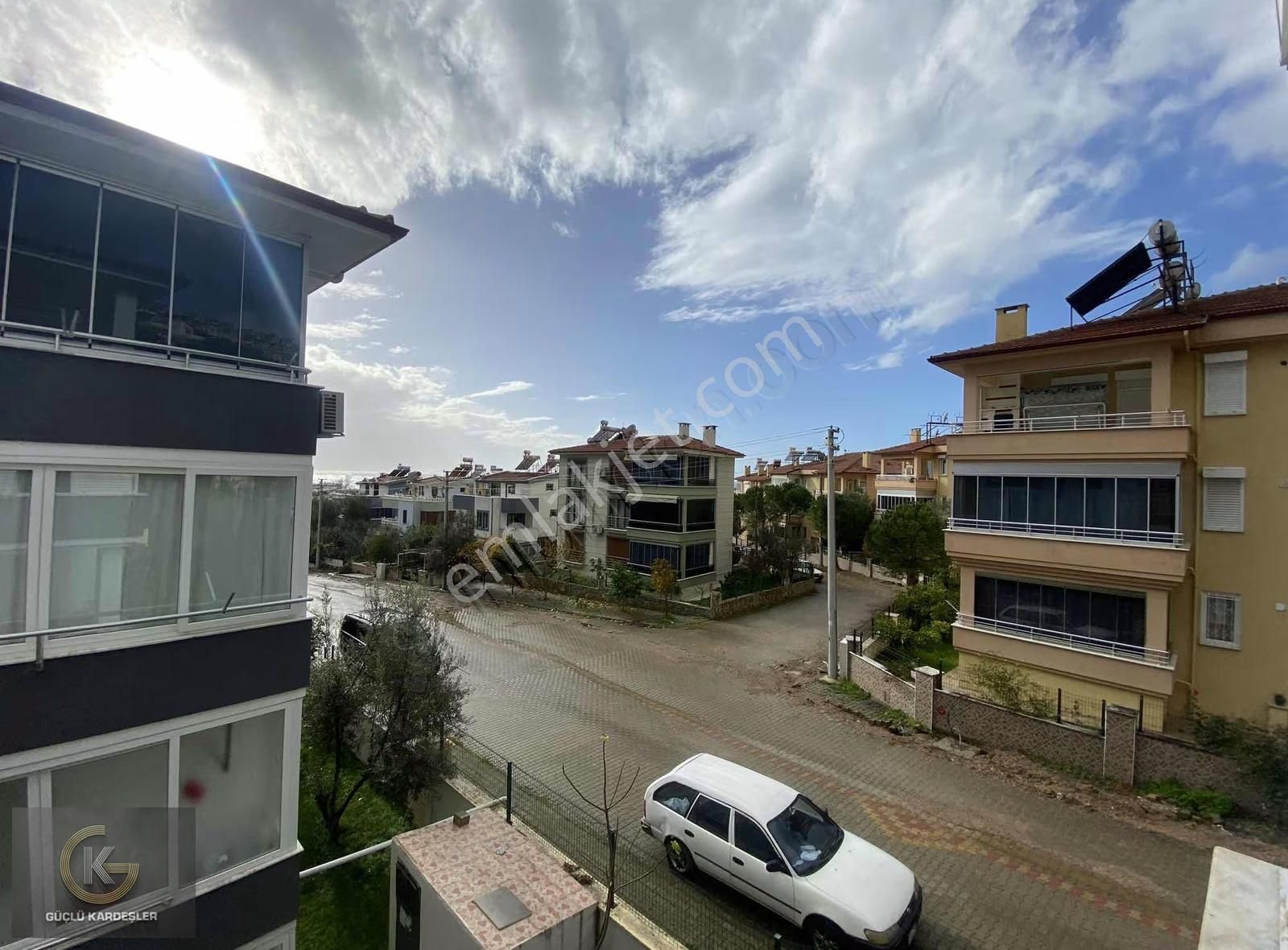 Güçlü Kardeşler Havuzlu Site İçerisinde 3+1 Orta Kat Daire - Görsel 17