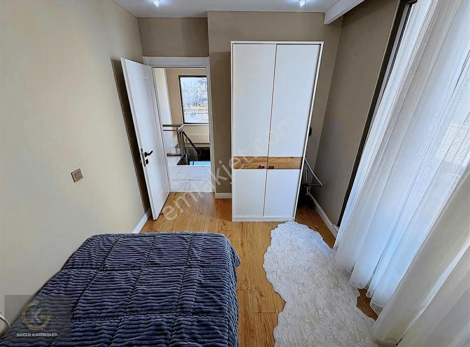 Güçlü Kardeşler Havuzlu Butik Site İçerisinde 3+1 Lüks Villa - Görsel 22