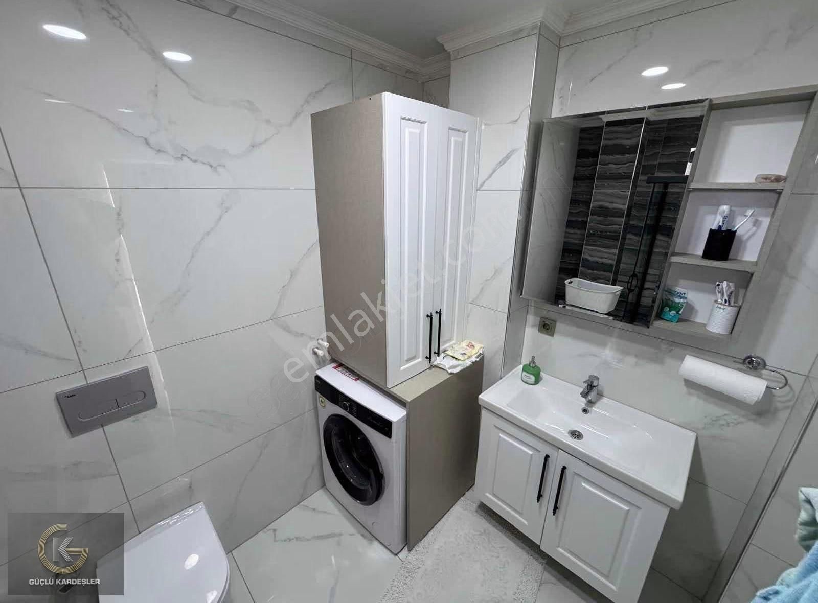 Güçlü Kardeşler Havuzlu Butik Site İçerisinde 3+1 Lüks Villa - Görsel 9