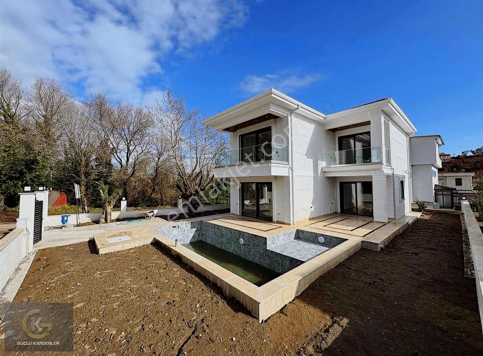 Güçlü Kardeşler 400m2 Arsa İçerisinde Özel Havuzlu Lüks Villa - Görsel 9