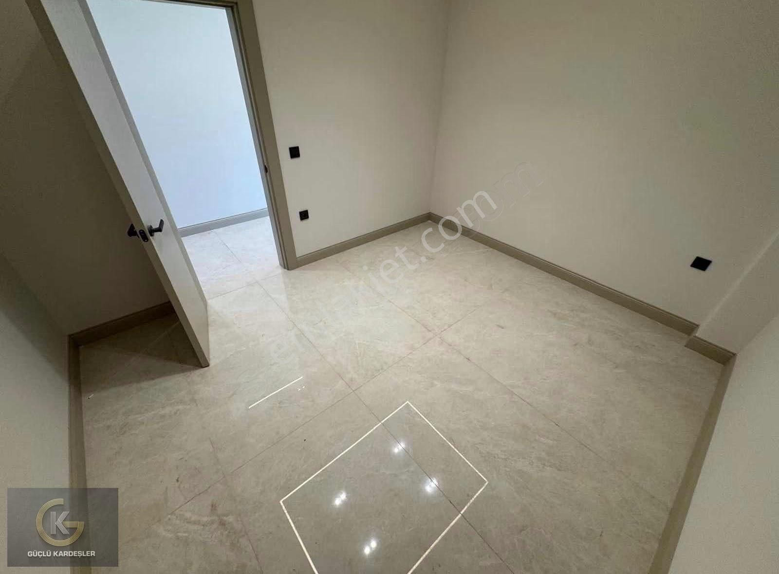 Güçlü Kardeşler 400m2 Arsa İçerisinde Özel Havuzlu Lüks Villa - Görsel 3