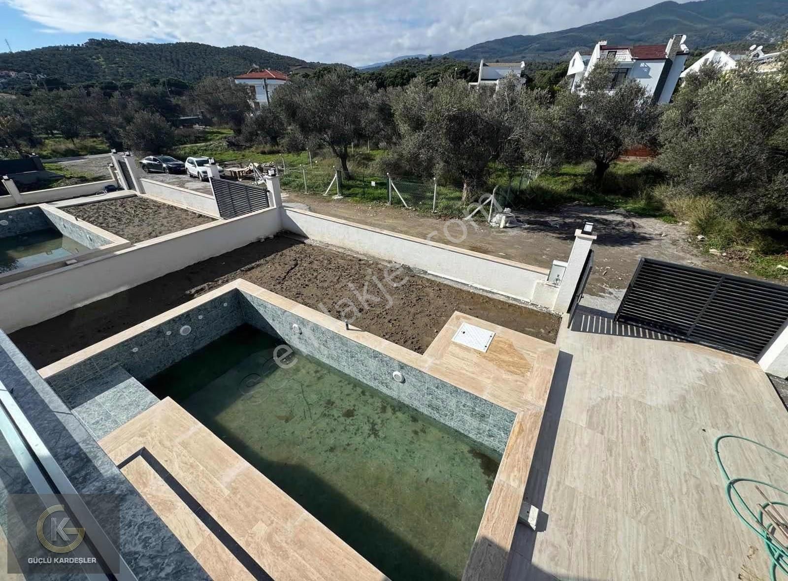 Güçlü Kardeşler 400m2 Arsa İçerisinde Özel Havuzlu Lüks Villa - Görsel 6