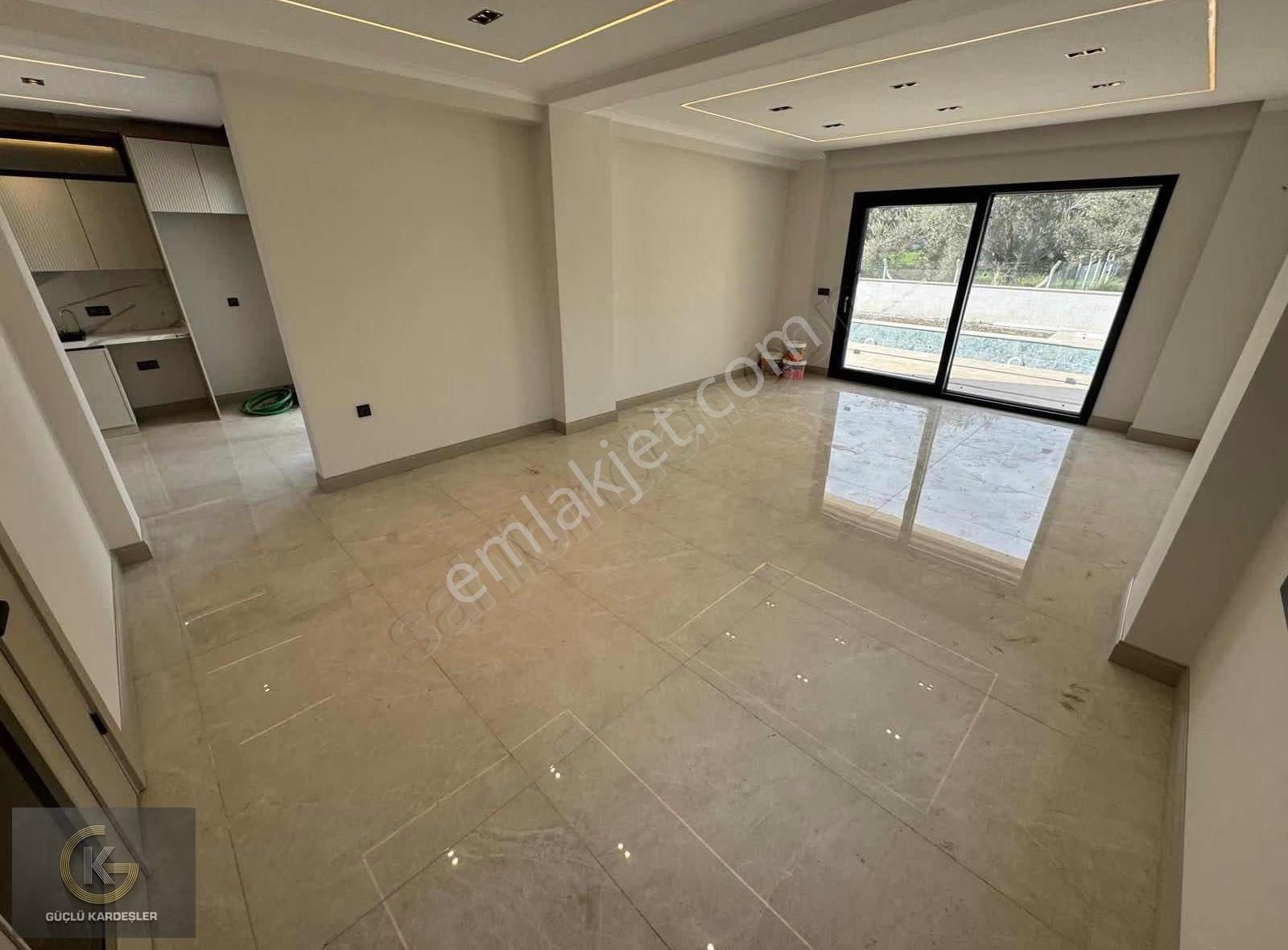 Güçlü Kardeşler 400m2 Arsa İçerisinde Özel Havuzlu Lüks Villa - Görsel 14