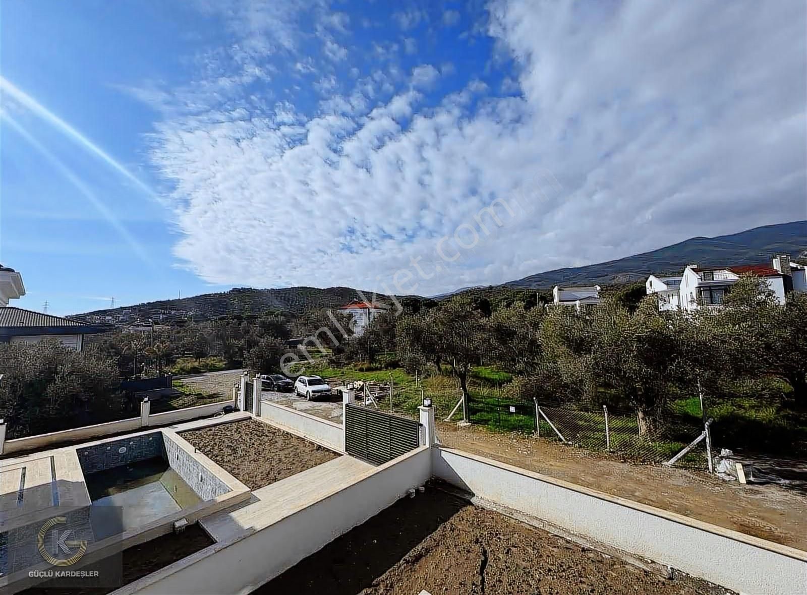 Güçlü Kardeşler 400m2 Arsa İçerisinde Özel Havuzlu Lüks Villa - Görsel 18