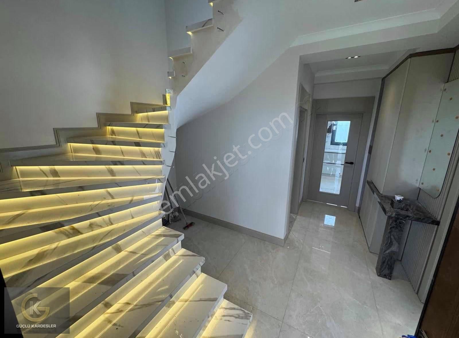 Güçlü Kardeşler 400m2 Arsa İçerisinde Özel Havuzlu Lüks Villa - Görsel 19