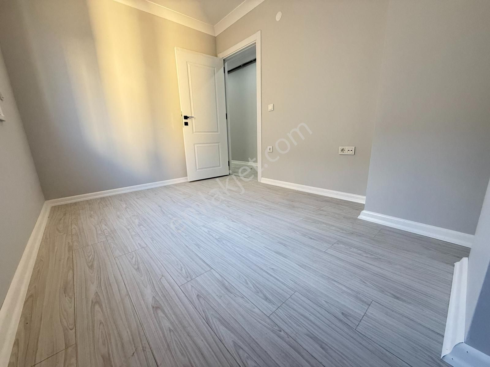 Focustan Kartallı Kazım Meydanı Yakını,sıfır,e.banyolu,fırsat2+1 - Görsel 5