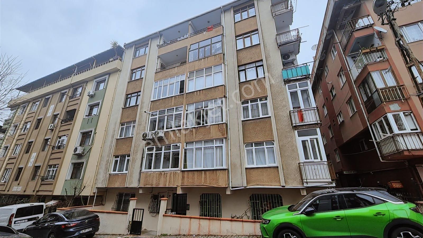 Namık Kemal Mah. Metroya Yakın 3+1 | 120 M² | Arsa Tapulu Daire