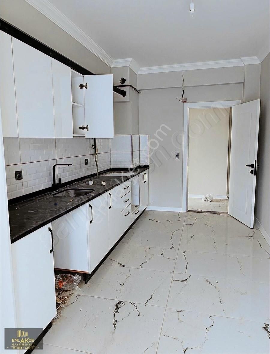 Emlakçe G.y.m Den Fatihte Satılık 3+1 Daire - Görsel 4