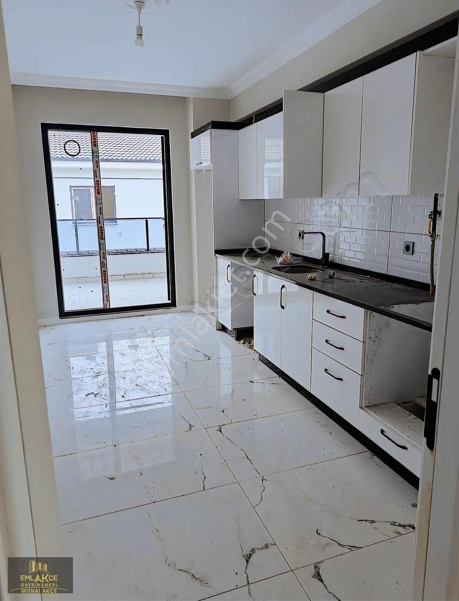 Emlakçe G.y.m Den Fatihte Satılık 3+1 Daire