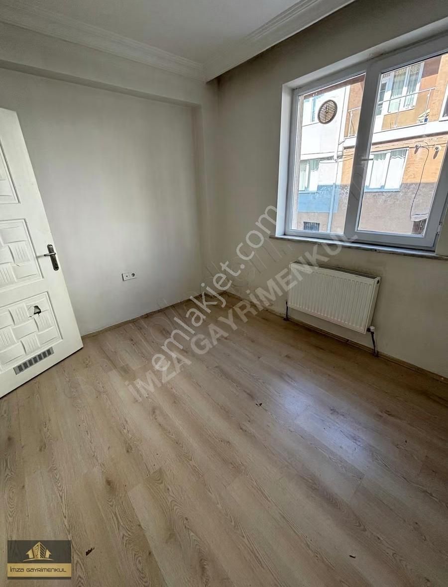 İmza'dan Yıldıztepe'de Halk Caddesi Yakını 1+1 Satılık Apart