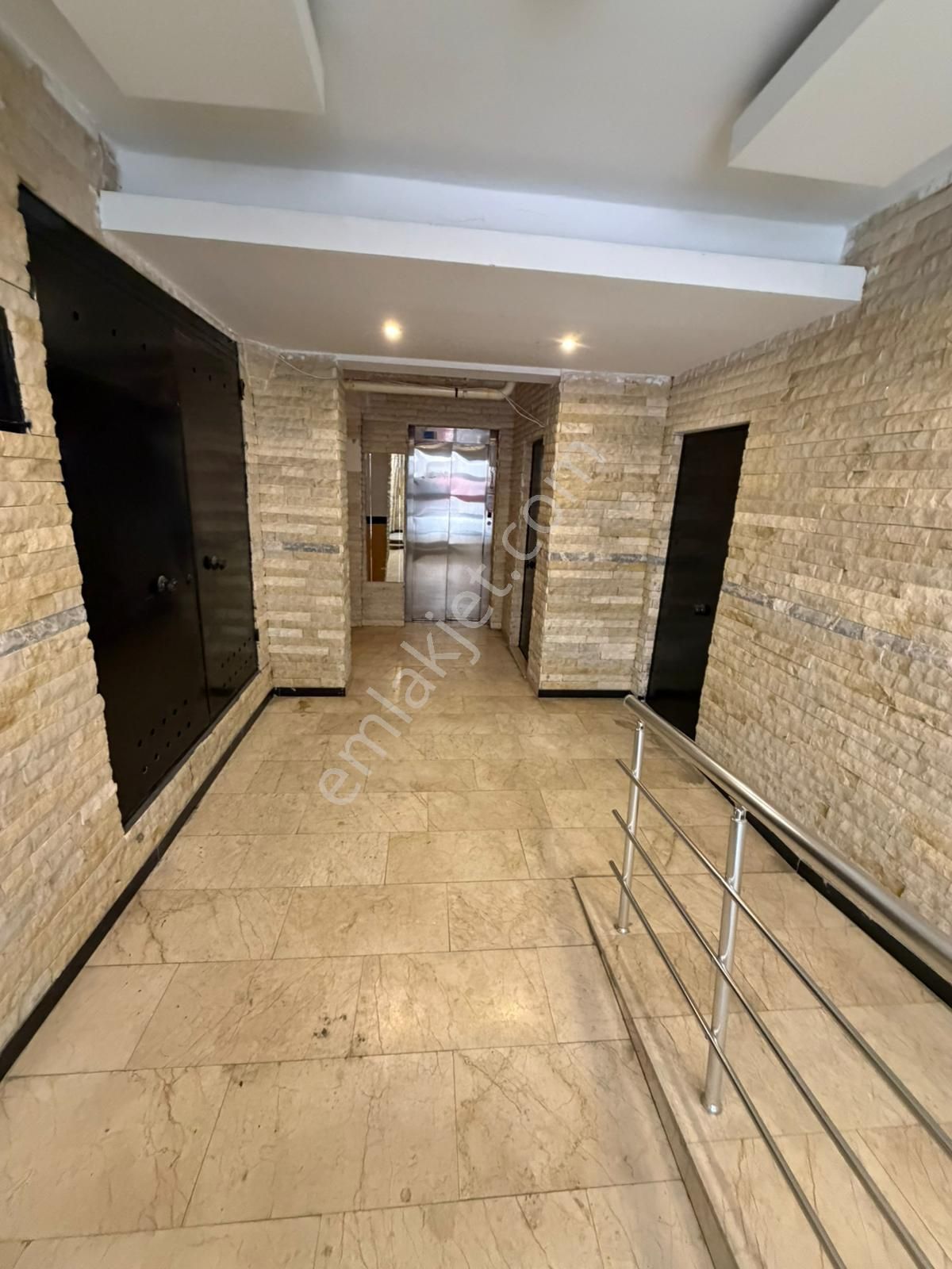 Sd878-tunalı Mah 1+1 Asansörlü Eşyalı Satılık Daire