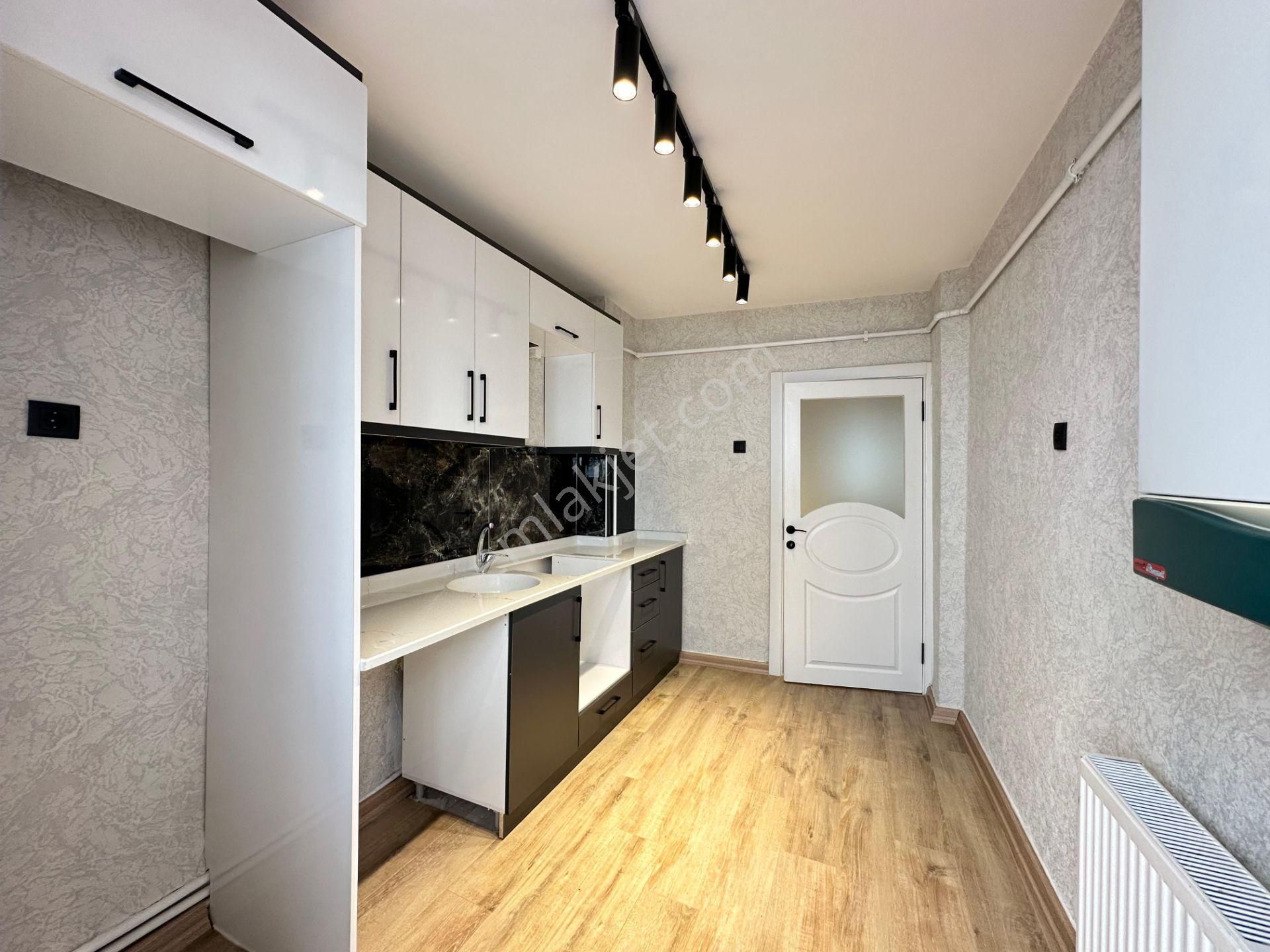 Uzman Emlak Ofisinden Aşağı Eğlence Göbek Yakını Full Yapılı 3+1 Daire - Görsel 11