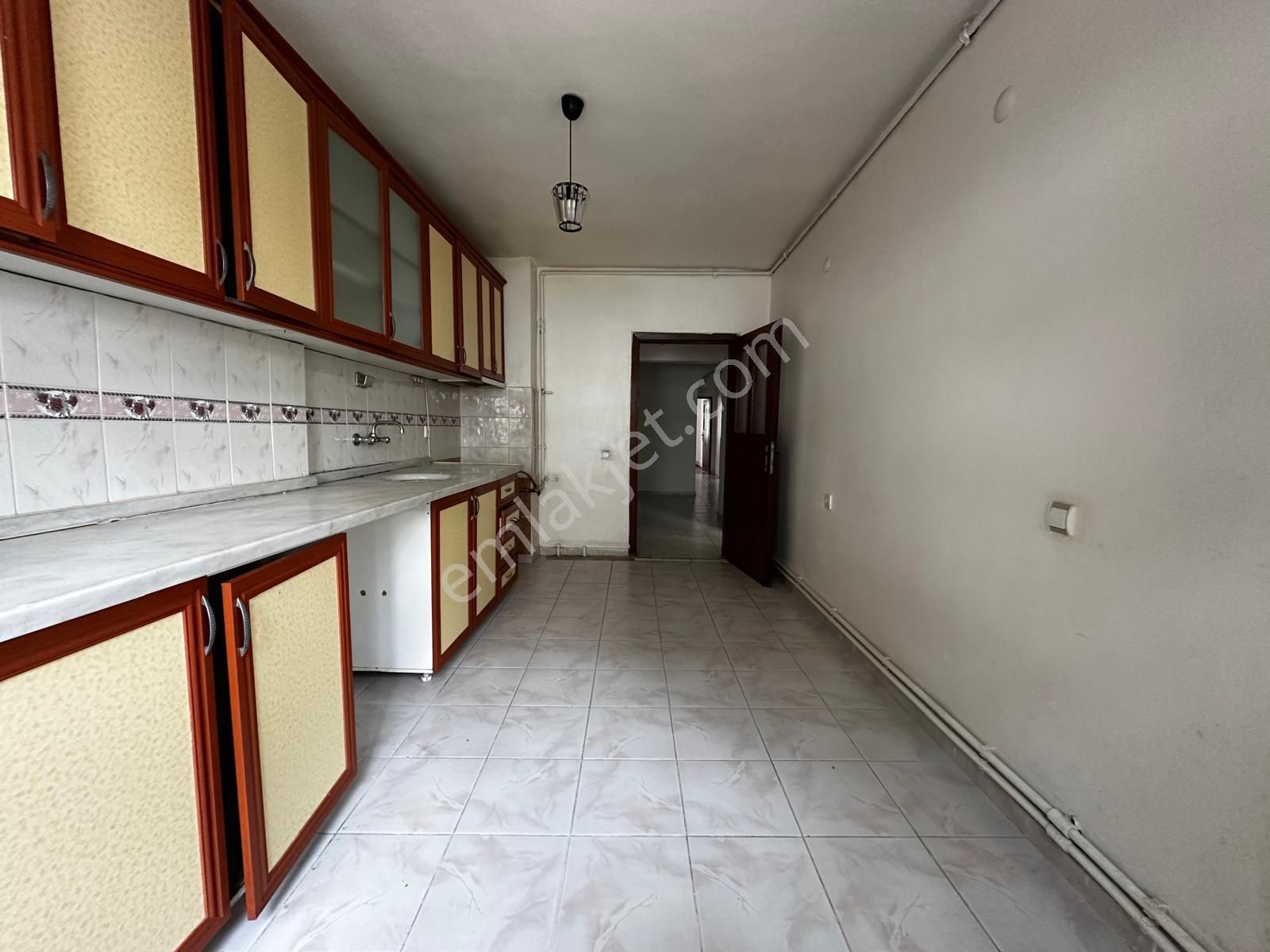 Pursaklar Mehmet Zengin Emlak'tan Fatih Mah. Çarşı İçinde 1.kat 3+1 Daire - Görsel 5