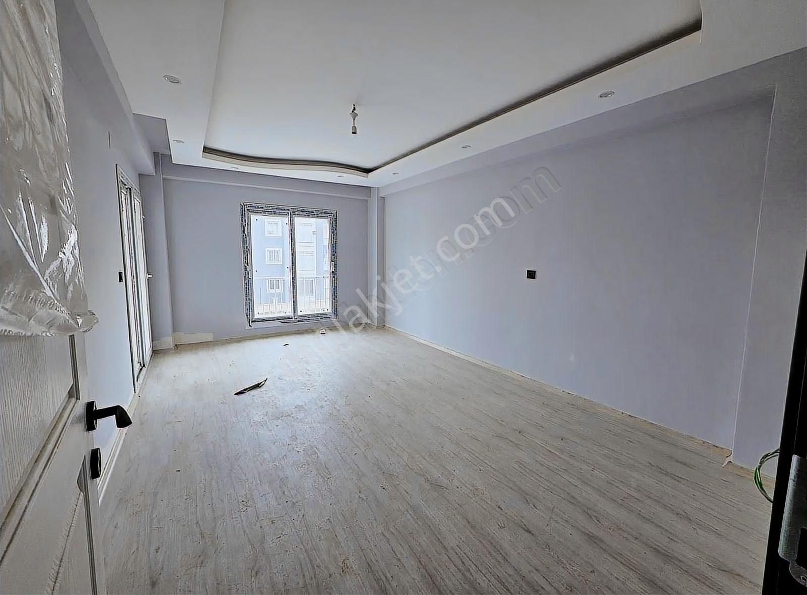 6 Bloklu Güvenlikli Site İçerisinde 3+1 K. Mutfak Oturuma Hazır - Görsel 3