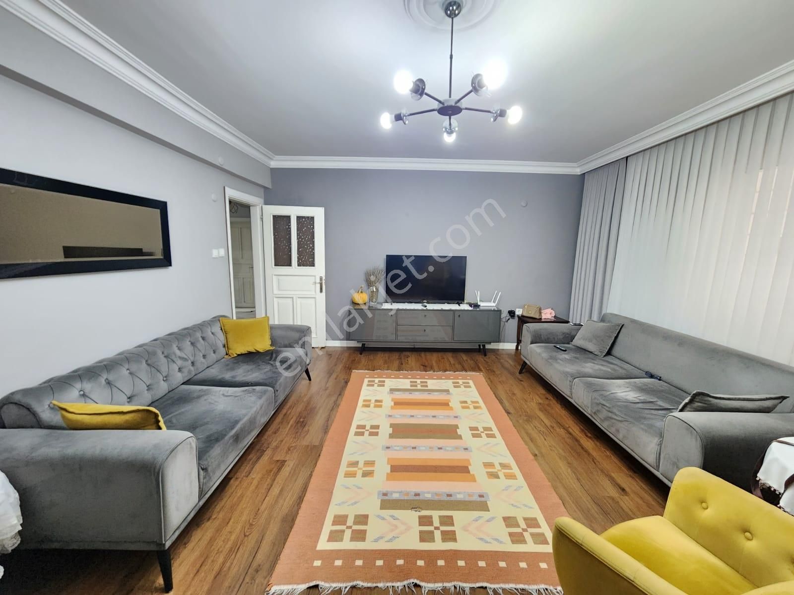 Eyüboğlu Yanı 3+1 Tadilatlı Ferah Ara Geniş Köşe Bina - Görsel 22