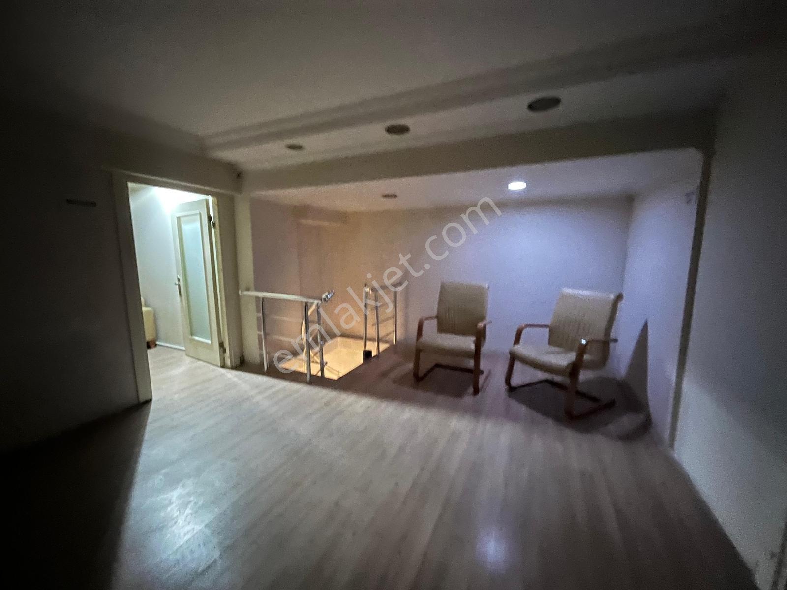 Bess'den Atatürk Cd.üzeri Takasa Açık 300m2 Devren Kralık İşyeri - Görsel 9