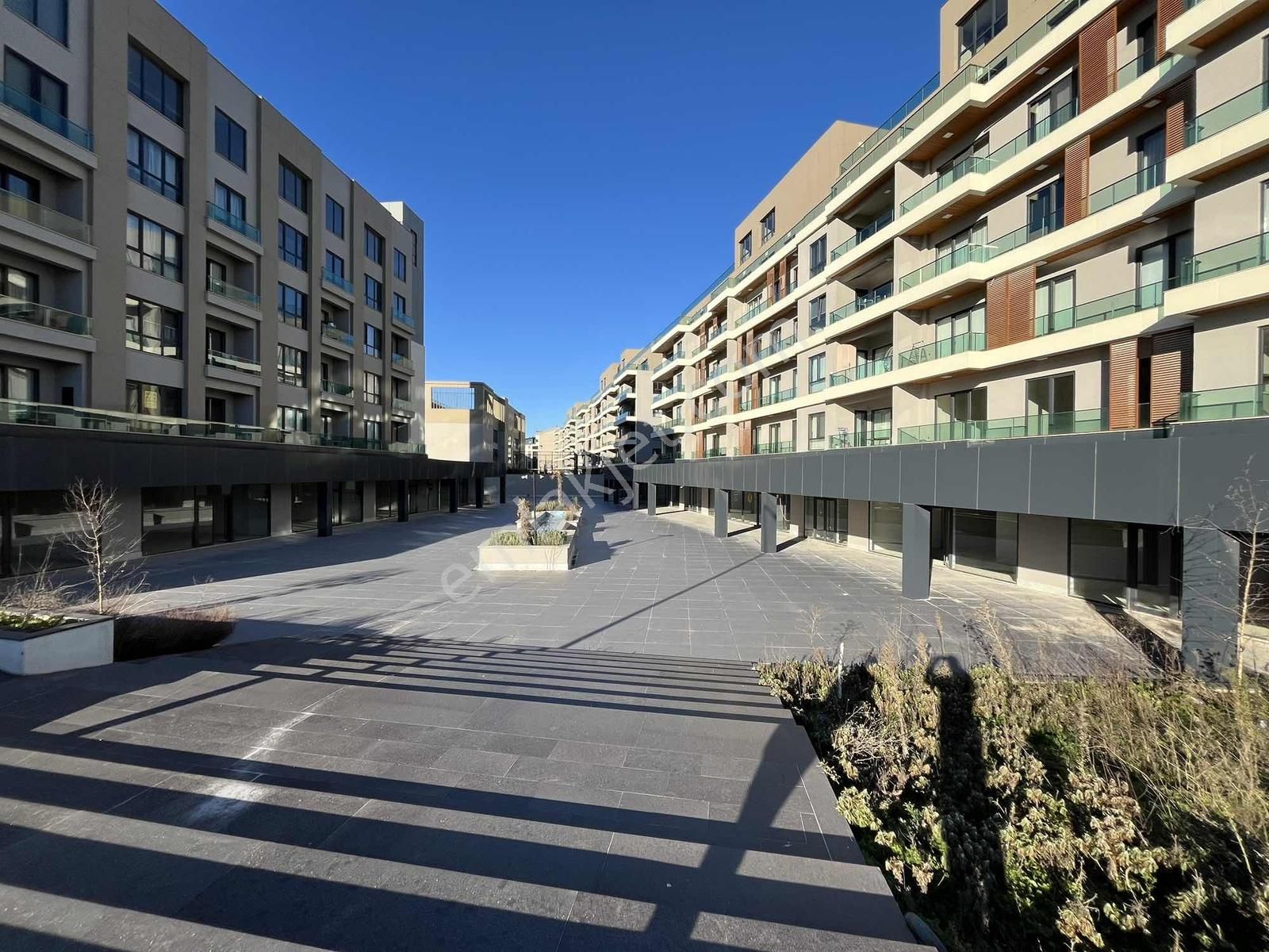 Nextopıa Çarşıda 150 M2 Kiralık Dükkan - Görsel 2