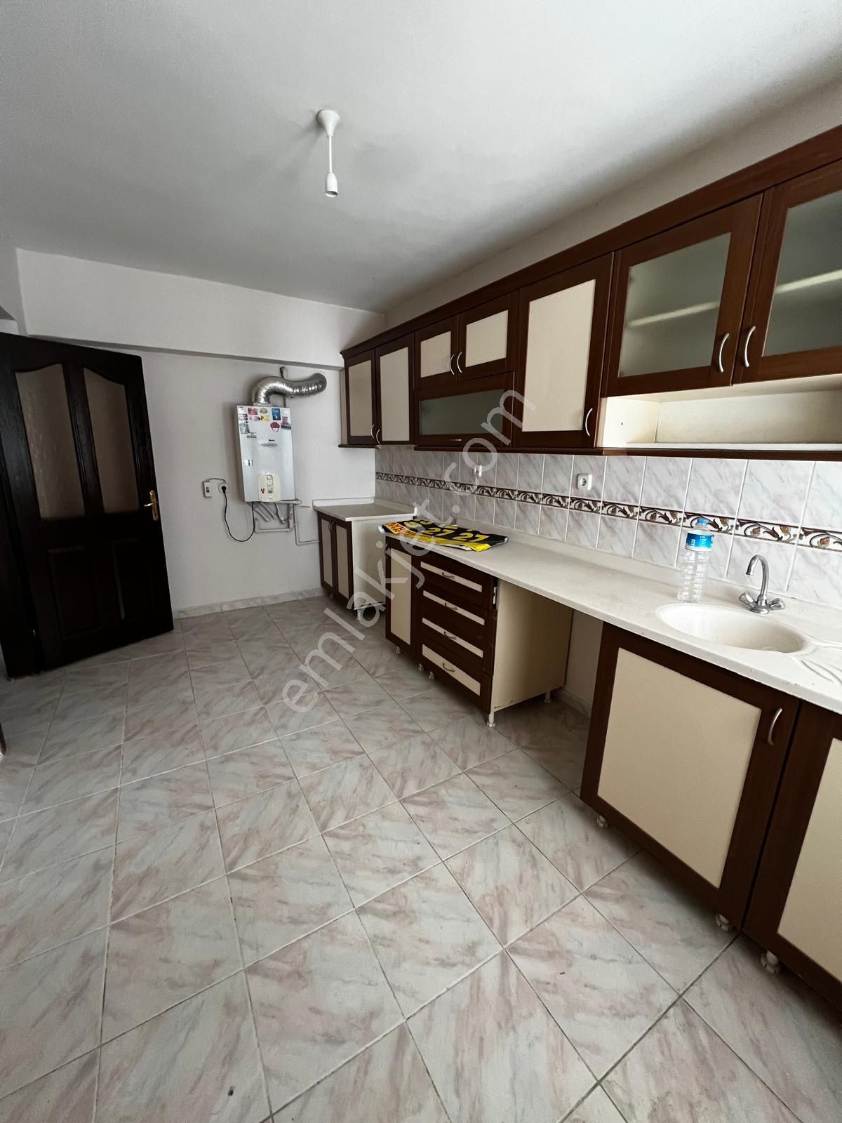 Kalecik Emlak'tan Protokol Yol Yakını Asansörlü 3+15.kat Site Dairesi - Görsel 4