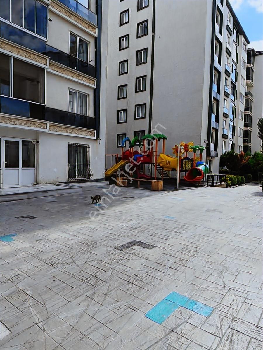 2+1 Site İçinde Eşyaları İle Birlikte Satılık. Son Fiyat - Görsel 25