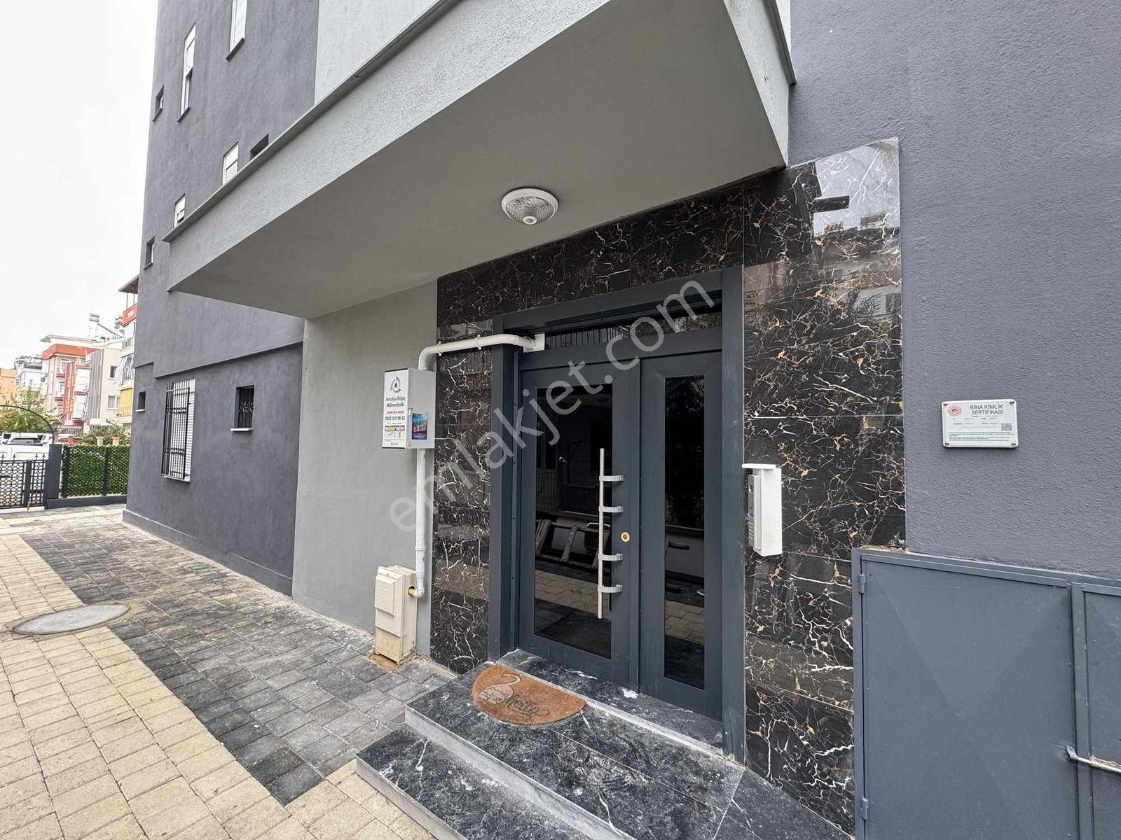 Sema Yazar Arkası Satılık 3+1 Dubleks 140 M2 - Görsel 32