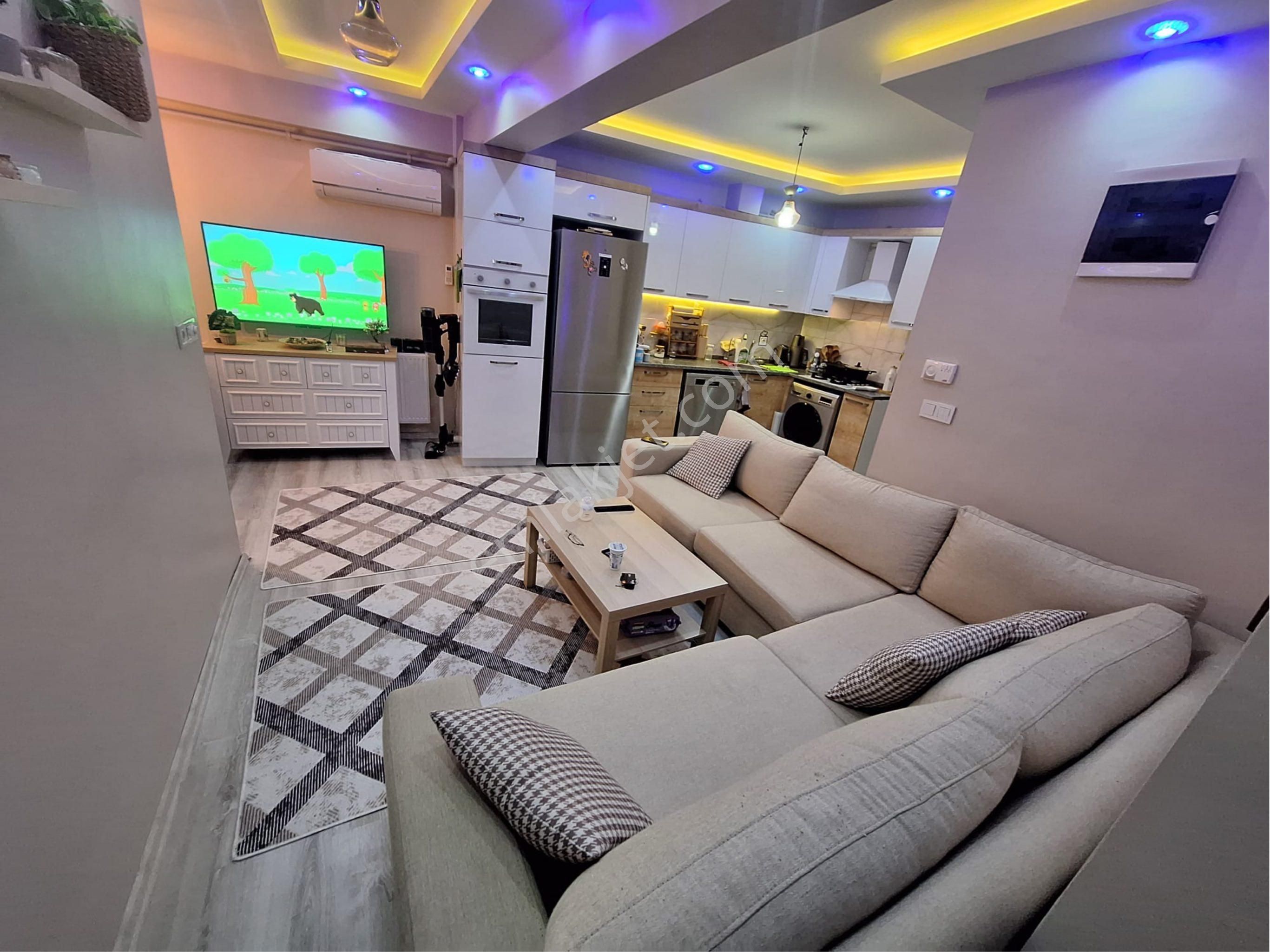 Karabağlar Yunus Emre Kapalı Pazaryeri Karşısında Kiralık Daire - Görsel 11