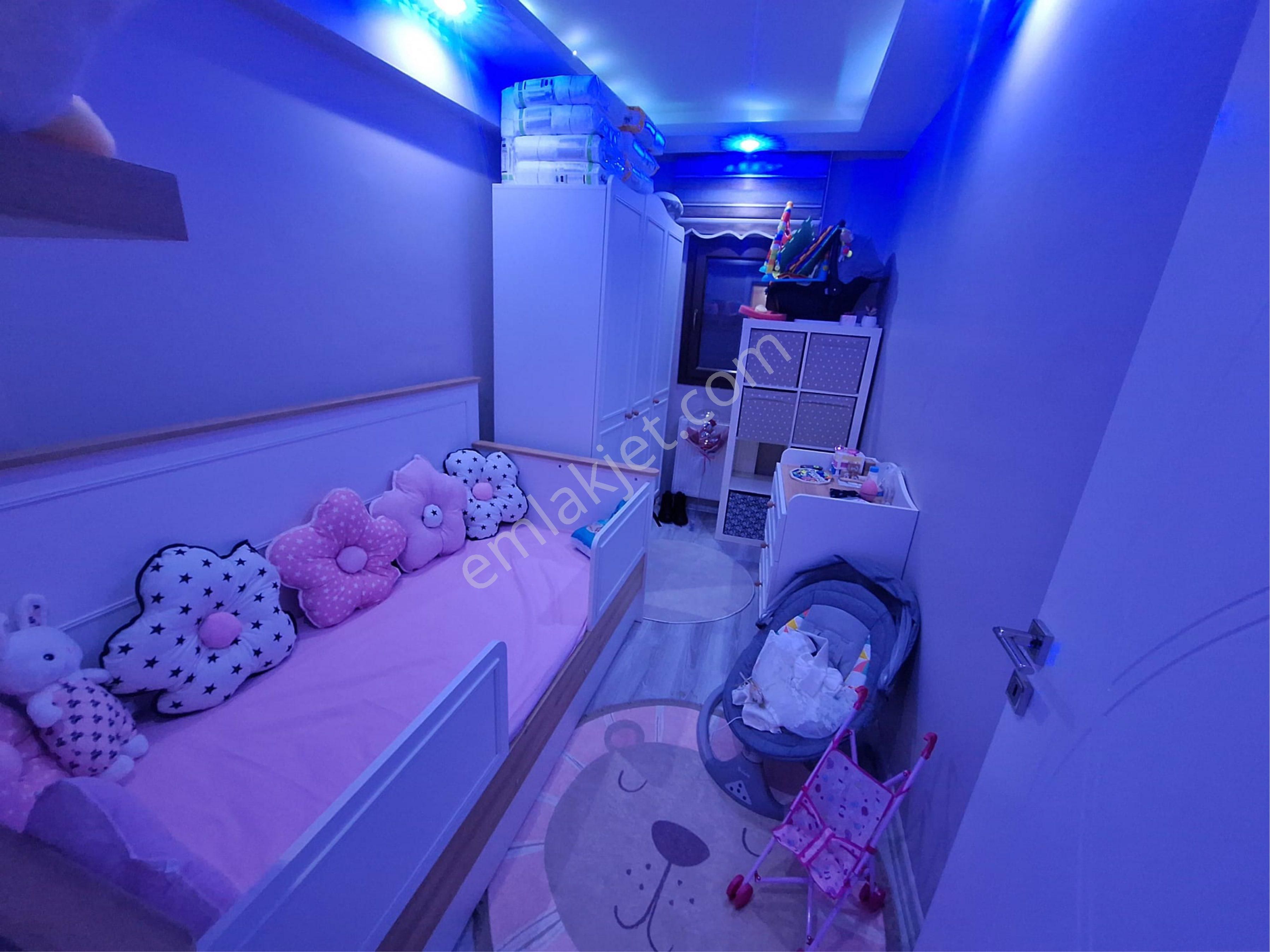 Karabağlar Yunus Emre Kapalı Pazaryeri Karşısında Kiralık Daire - Görsel 19