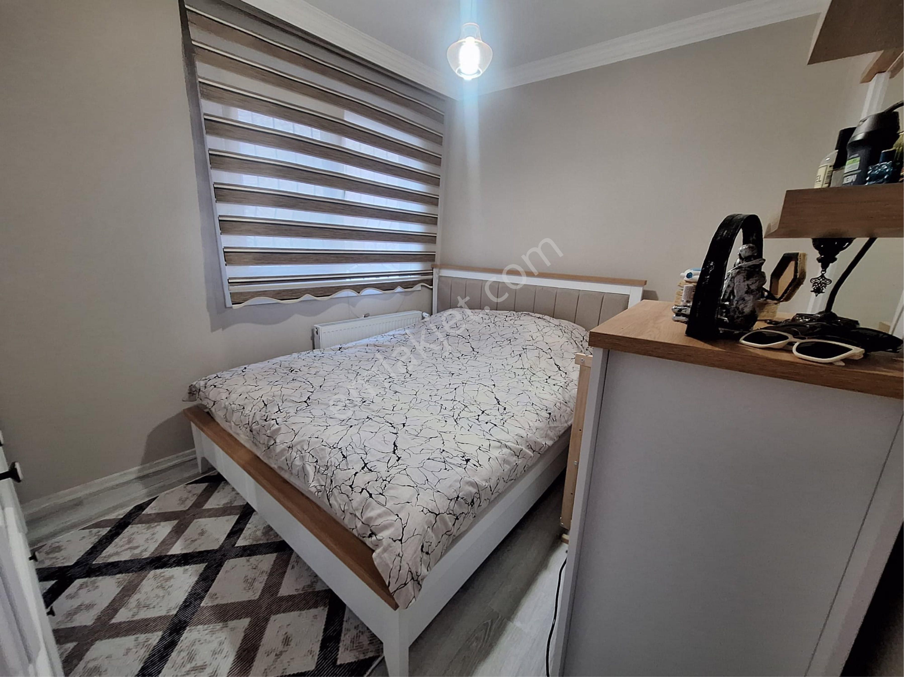 Karabağlar Yunus Emre Kapalı Pazaryeri Karşısında Kiralık Daire - Görsel 14