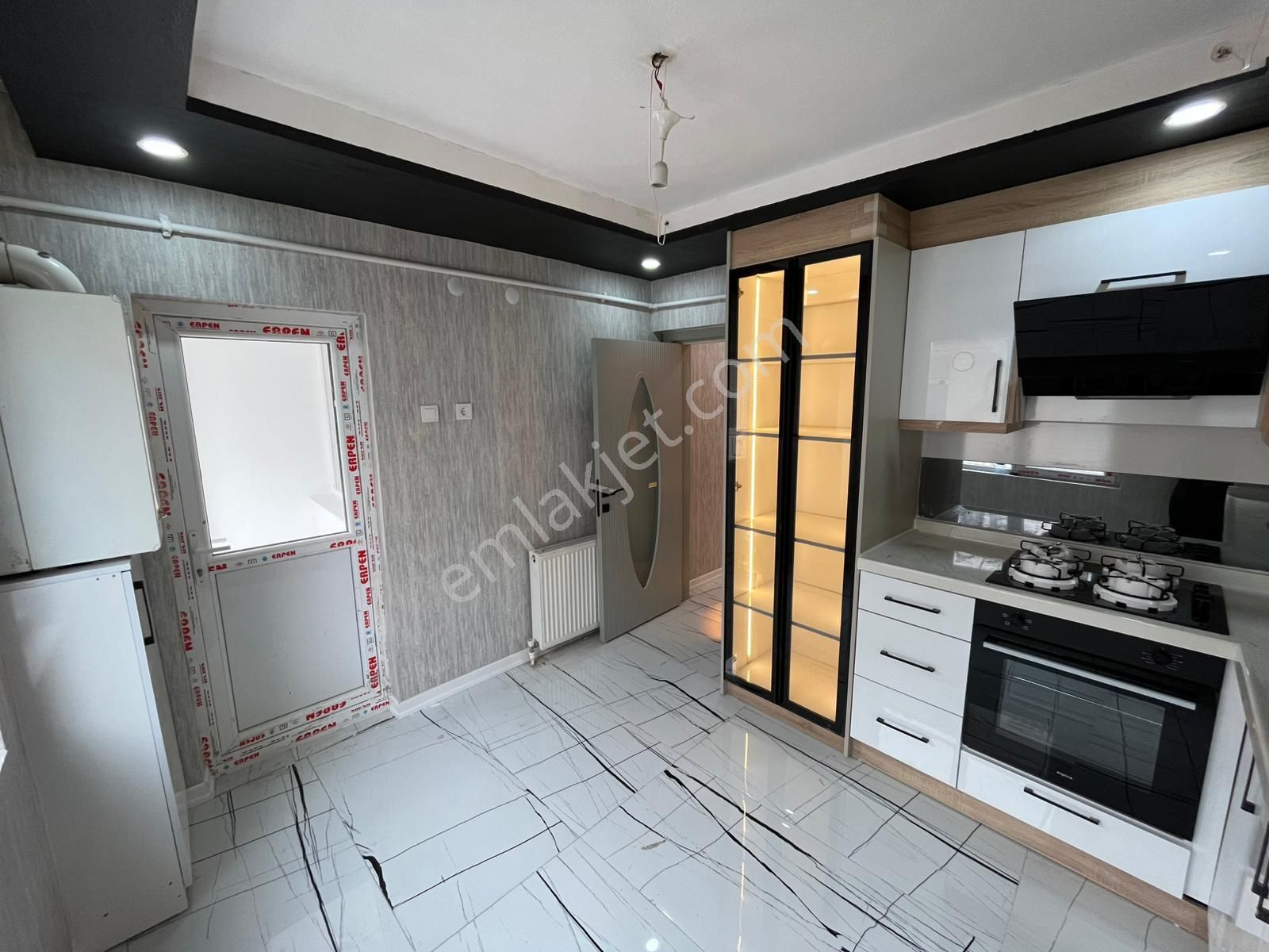 Es-as'tan Plevne Mah.de Full Yapılı Göz Kamaştıran Ara Kat Daire - Görsel 4