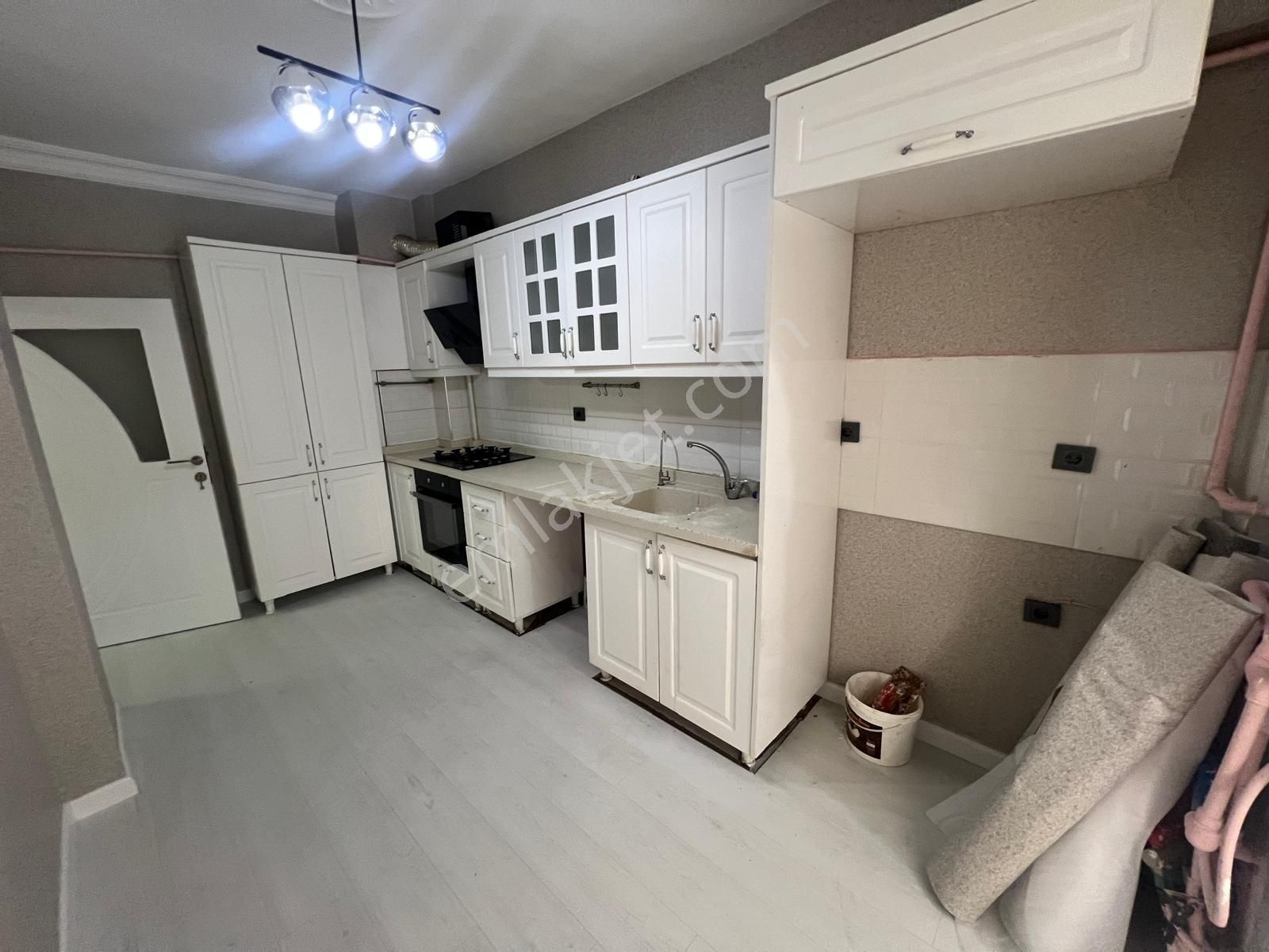 Adnan Menderes Mahallesinde Full Yapılı İskanlı 2+1 - Görsel 12