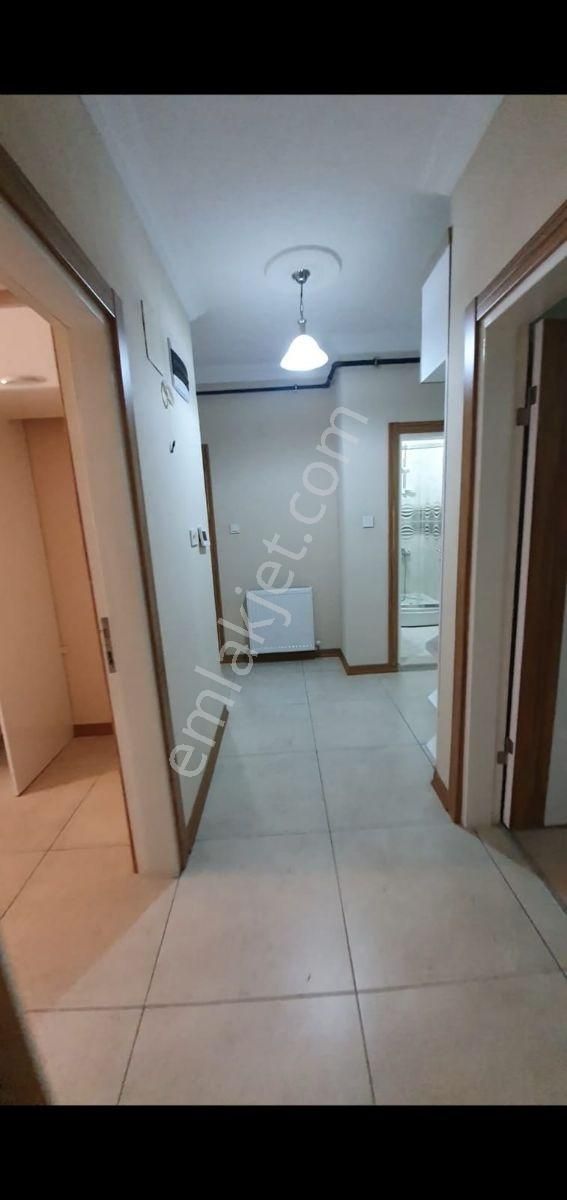 Kapaklı Yürüyüşyolunda 2+1 Büyük Daiyre Kiralık Daiyre İcin Ara