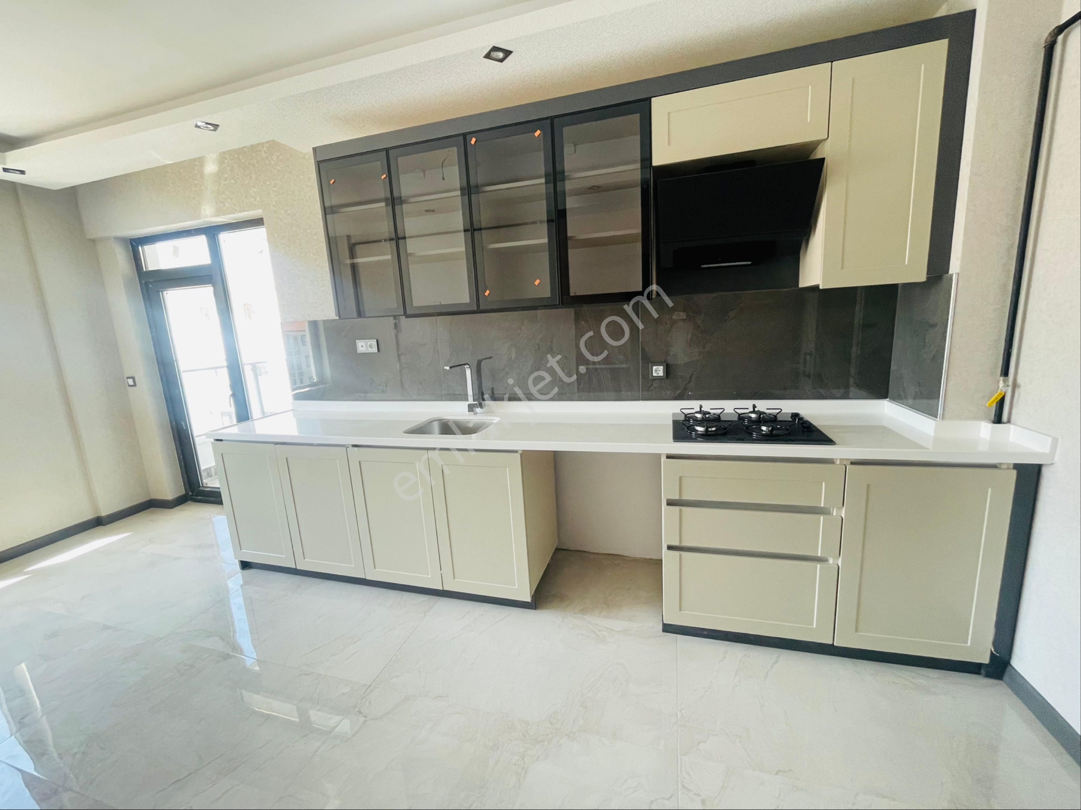 Öz Eda Emlak Tan Satılık 3+1 Daire Bağlum Merkez De - Görsel 3