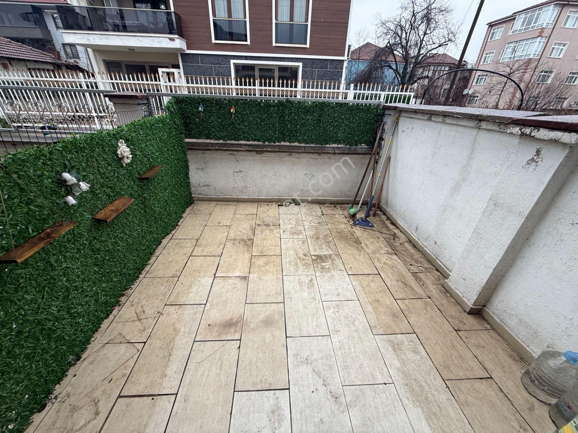 Kentpark Civarı Bahçelı Kiralık Daire 2+1 - Bahadır Eker'den - Görsel 5